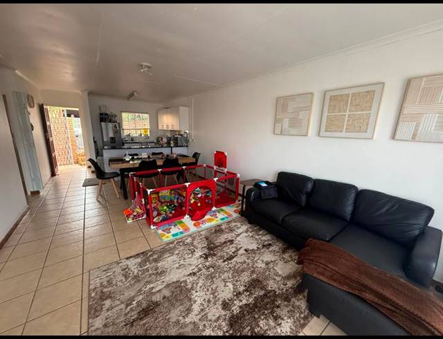 2 BEDROOM PROPERTY TO RENT IN THE REEDS